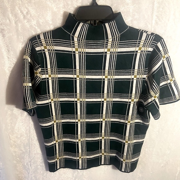 NEW YORK & COMPANY Velvet Green Sweater Skirt Set - Picture 2 of 5